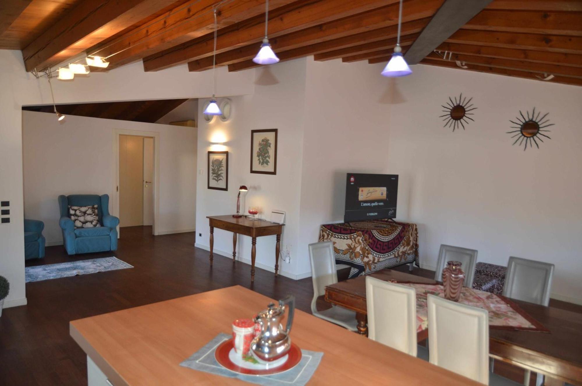 Due Torri Terrace Apartment *